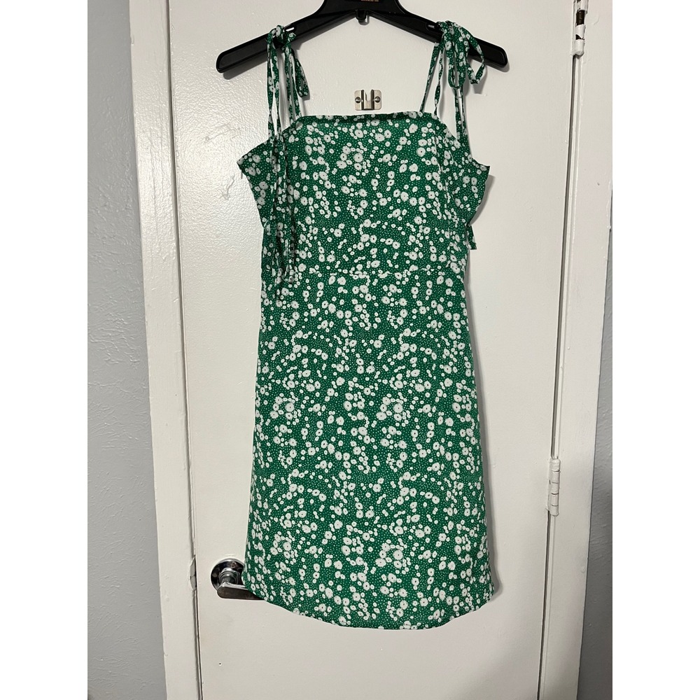 SHEIN Green White Daisy Floral Tie Shoulder Smocked‎ Mini Dress Womens Size M